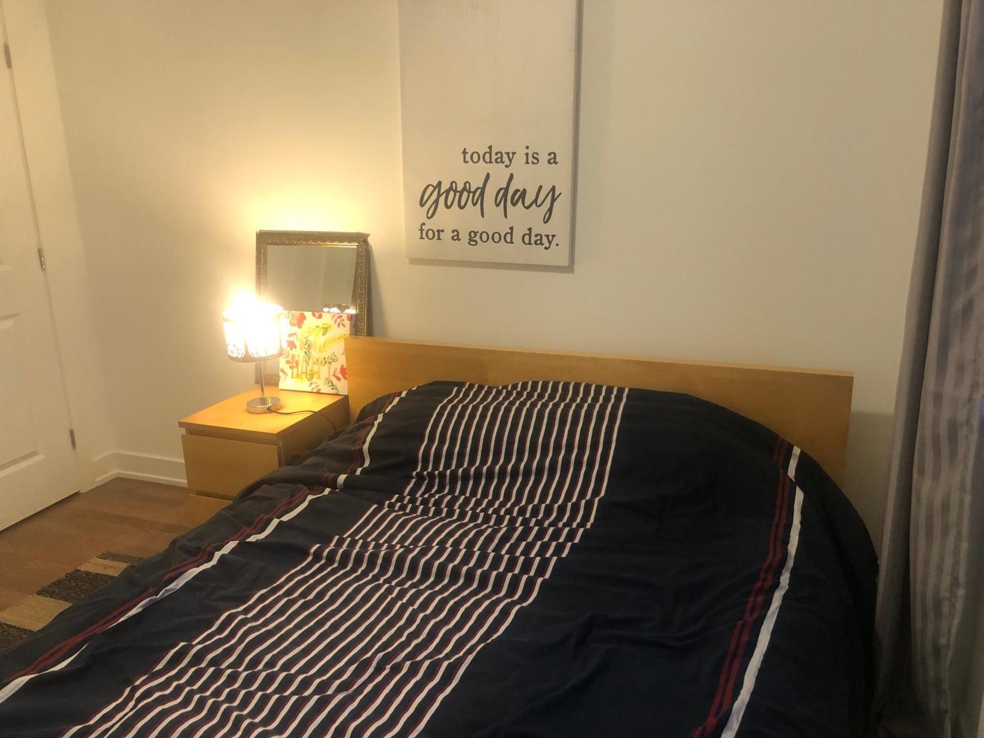 Place You Can Call Home !!! Near Ottawa Airport מראה חיצוני תמונה
